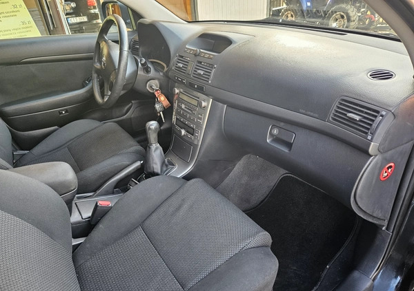 Toyota Avensis cena 14700 przebieg: 190000, rok produkcji 2006 z Działoszyce małe 79